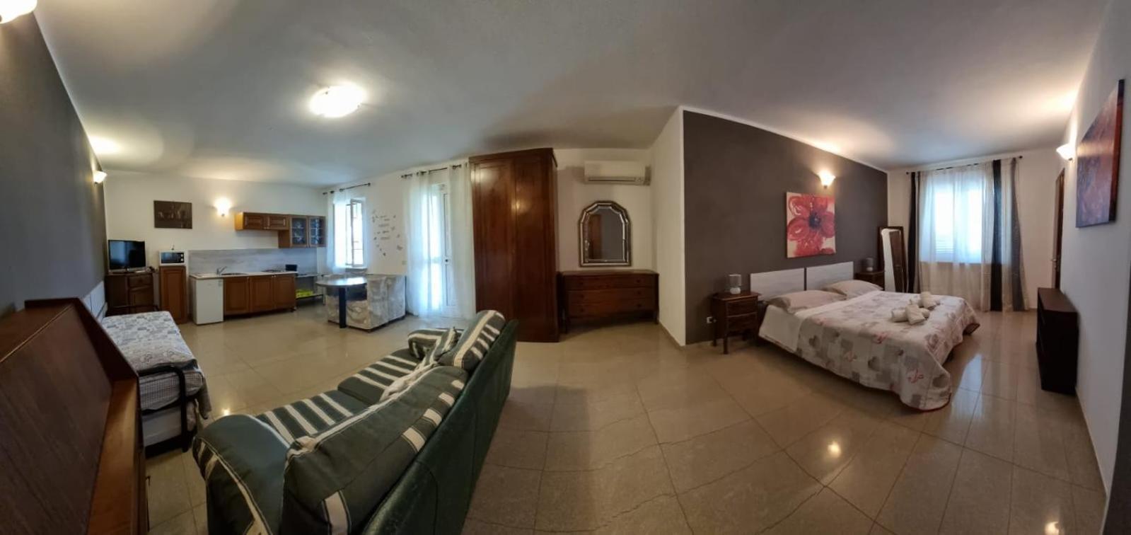 Villa Naclerio Сарцана Екстериор снимка