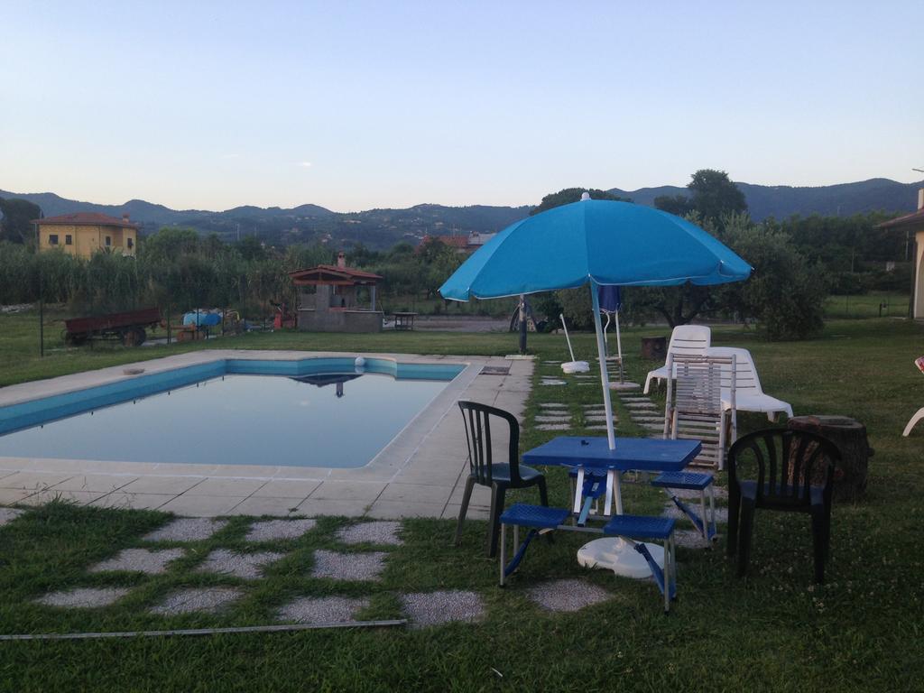 Villa Naclerio Сарцана Екстериор снимка