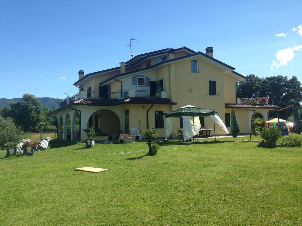 Villa Naclerio Сарцана Екстериор снимка